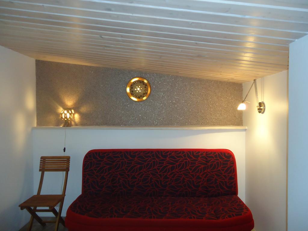 Homestay Roja Vilnius Eksteriør bilde